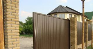 Купить откатные ворота из профнастила Старая Русса, цена от 1756 руб.